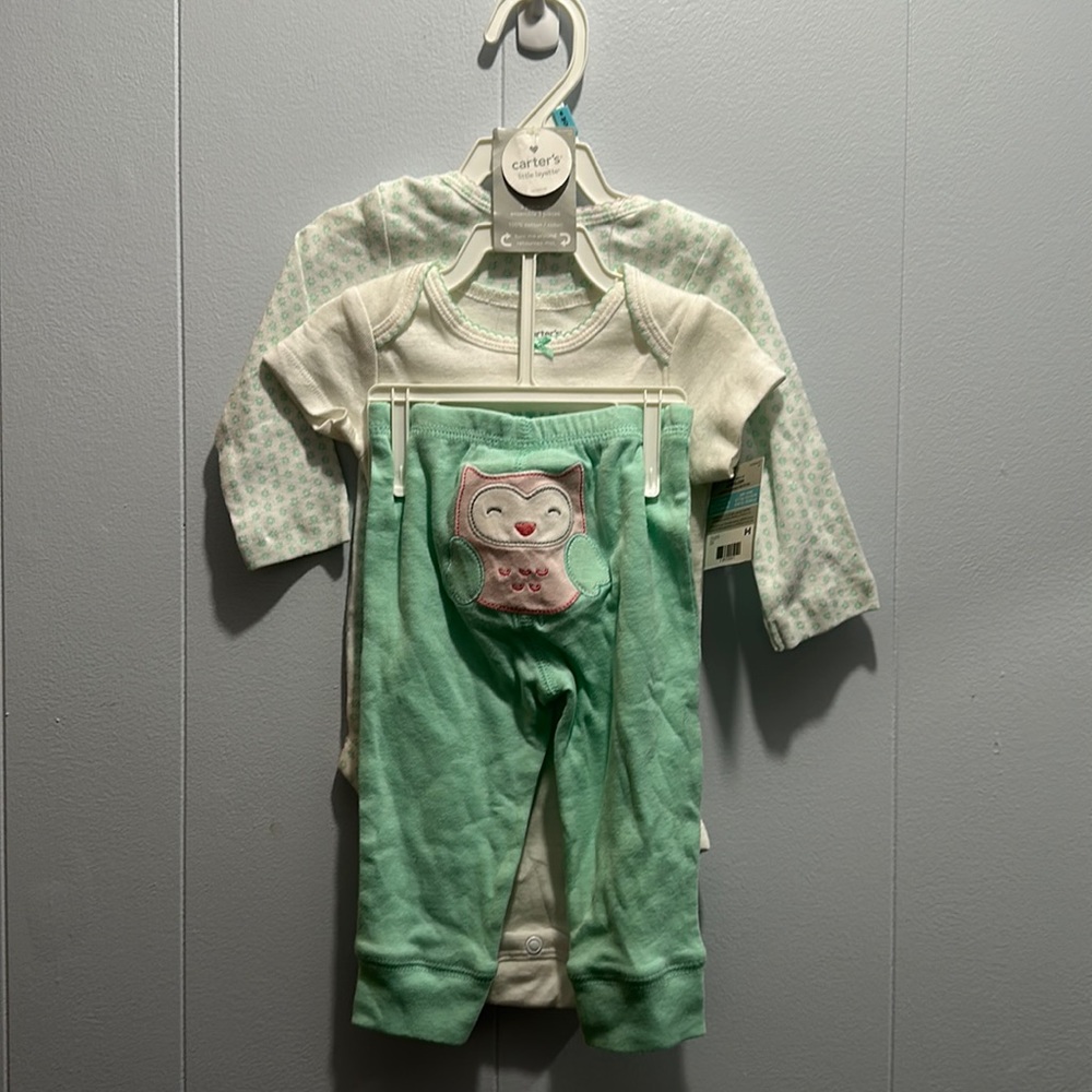 NWT Carter’s Owl Matching Set - 6 mos - 3pcs - onesies and leggings